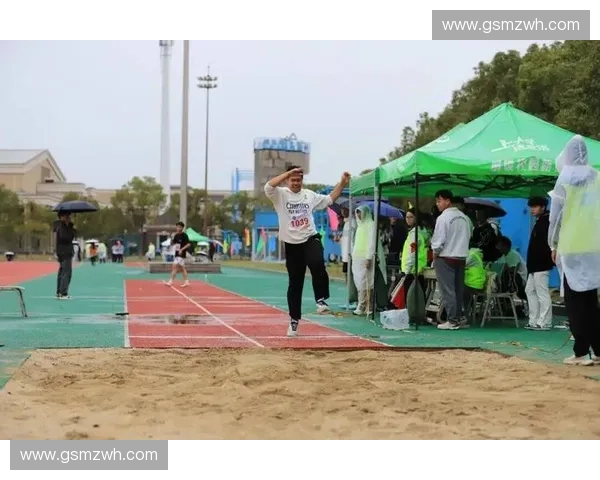 激扬青春浪花飞扬共赏精彩纷呈的水上运动节盛会 激扬青春浪花飞扬共赏精彩纷呈的水上运动节盛会